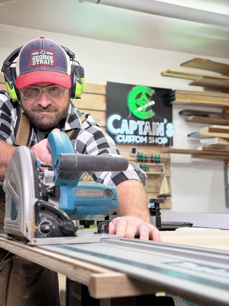 Cutting wood with a track saw